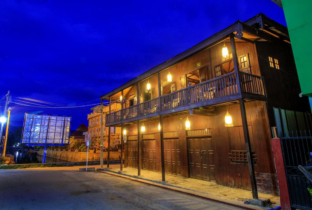 ניאונגשווה Hardwood Lodge מראה חיצוני תמונה