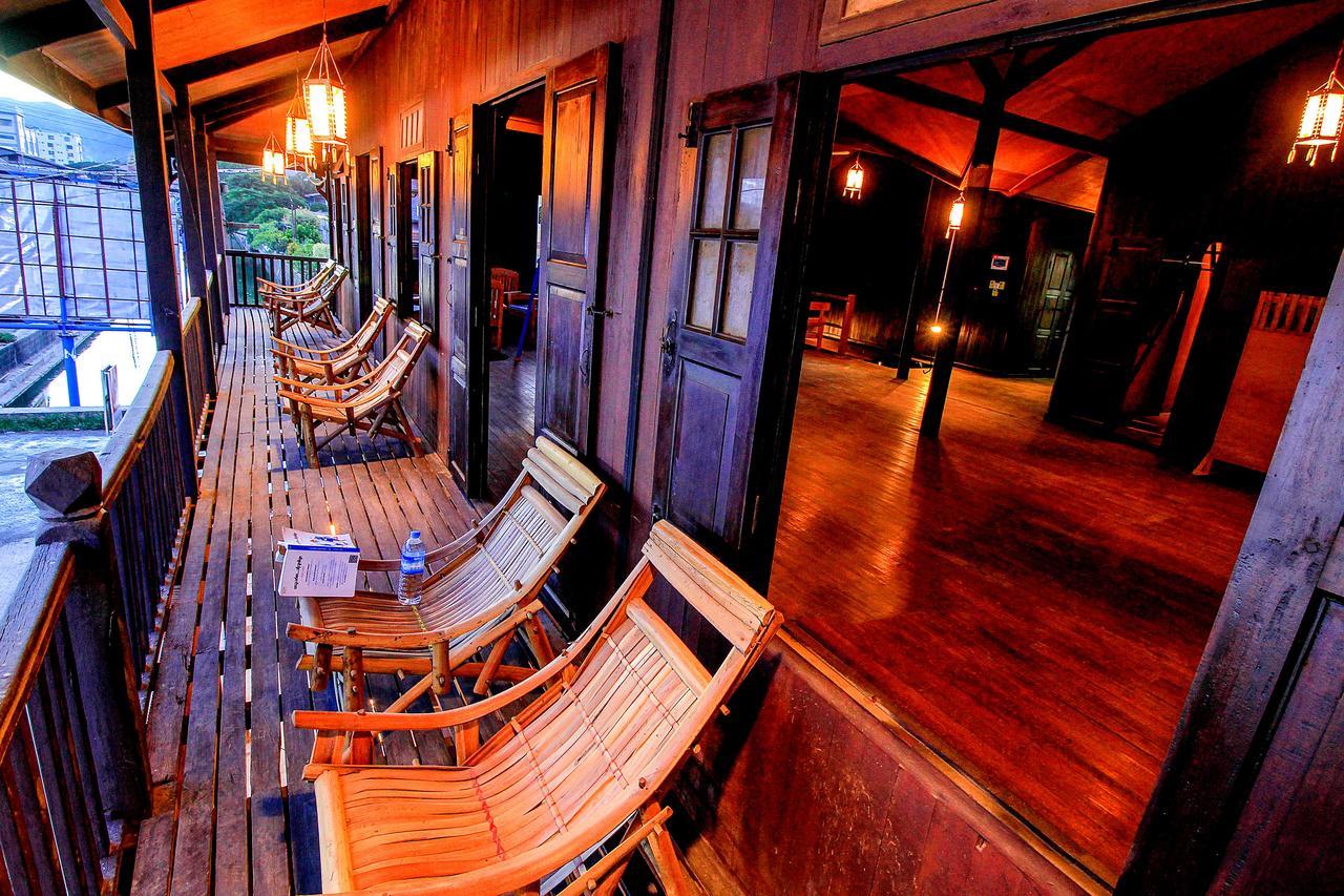 ניאונגשווה Hardwood Lodge מראה חיצוני תמונה