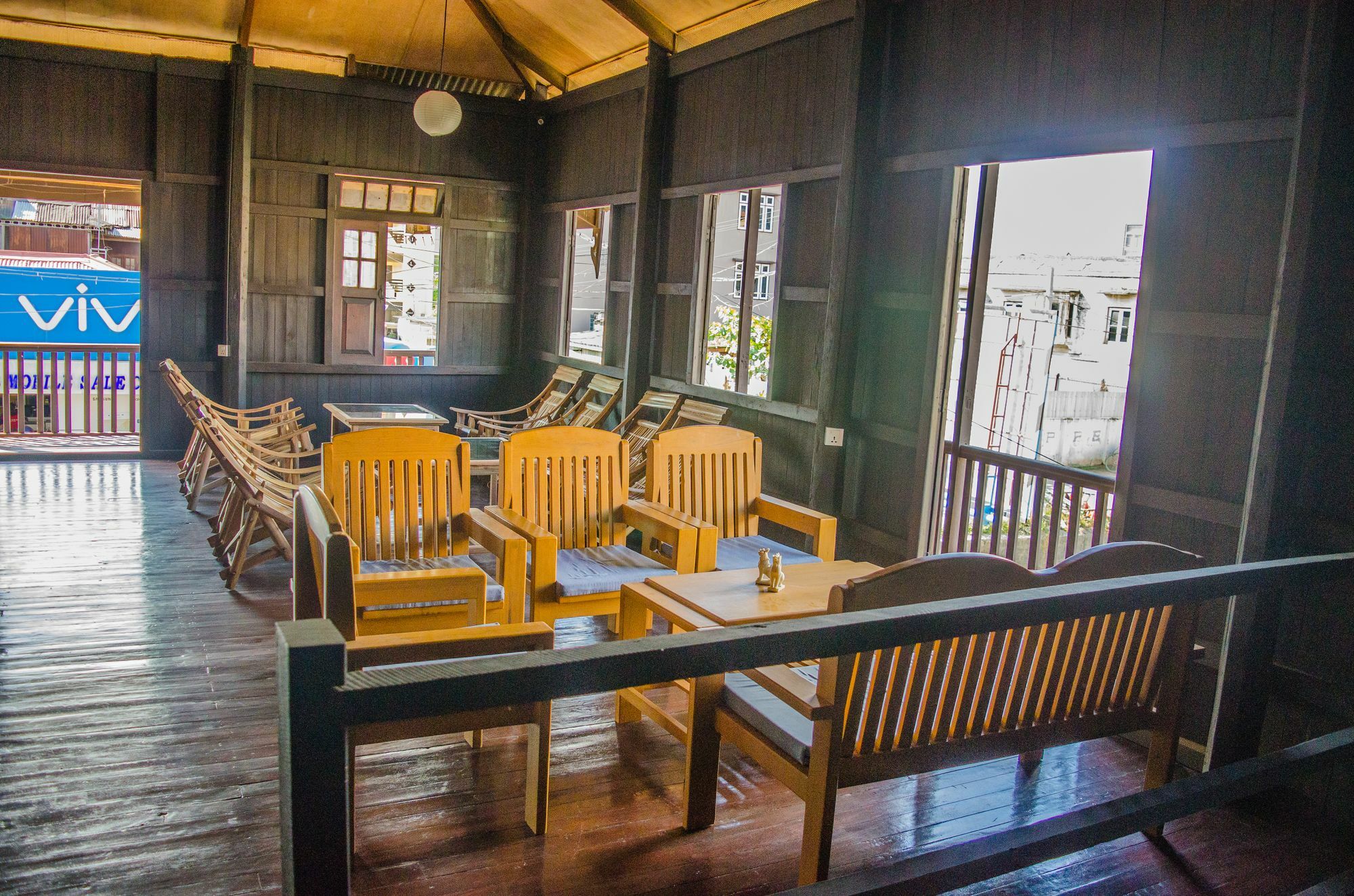 ניאונגשווה Hardwood Lodge מראה חיצוני תמונה
